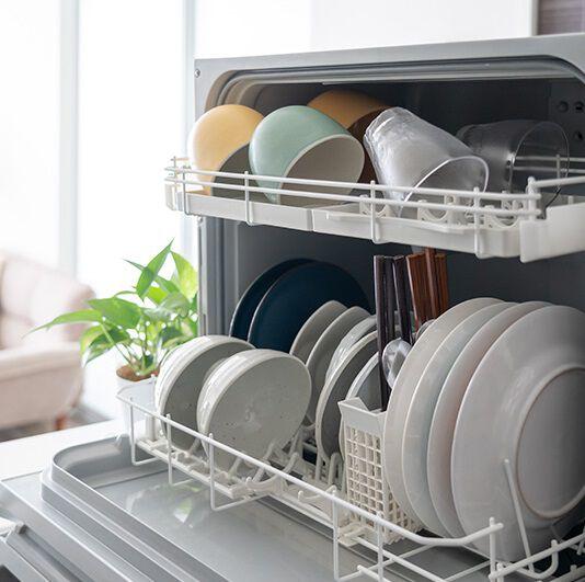 食洗機 一人暮らしの選び方はコンパクトで置き場に困らないタンク式食洗機