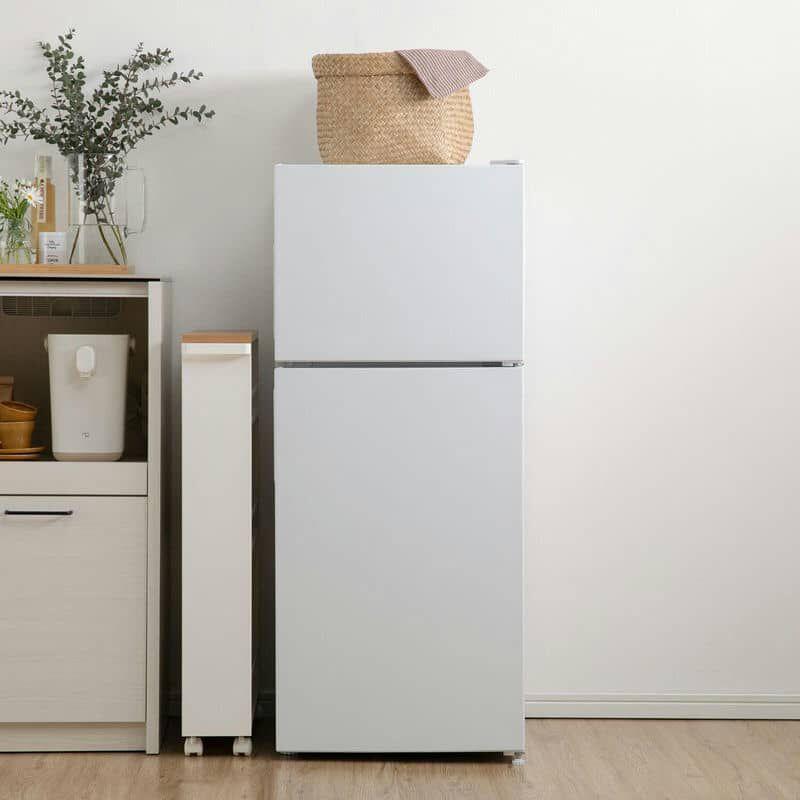 一人暮らしの冷蔵庫の サイズはスリムなものを